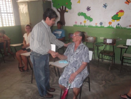 Pároco de Nova Cruz visita comunidades 